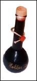 Hausgemachte Liköre in der Kugelflasche